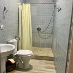 Четырехместный, Гостиница Вишневый сад