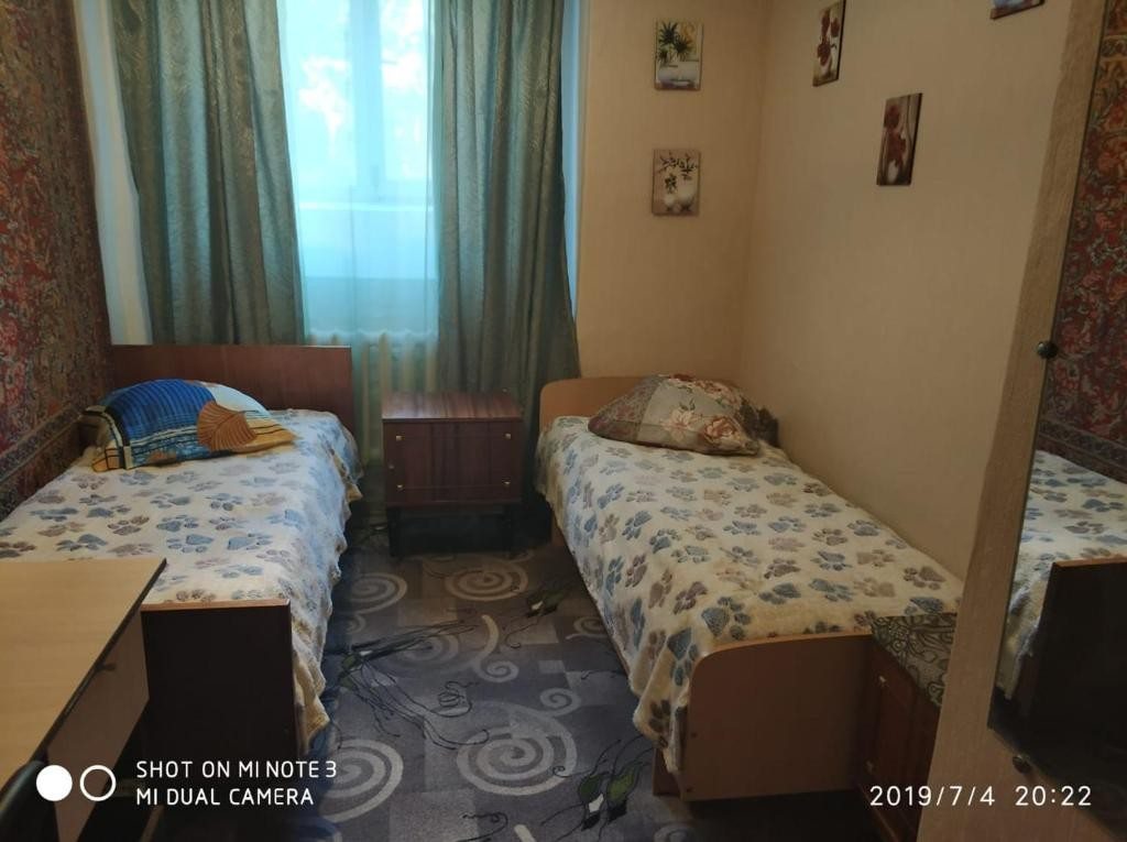 Двухместный (Двухместный номер с 2 отдельными кроватями) хостела 74, Магнитогорск