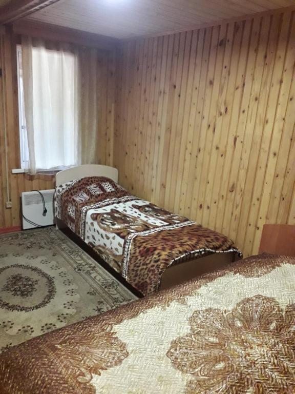 Трехместный (Трехместный номер эконом-класса с общей ванной комнатой) гостевого дома Хуторок, Соузга