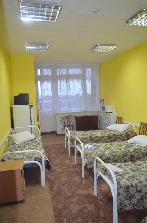Номер (Односпальная кровать в пятиместном общем номере) хостела Платинум, Петрозаводск