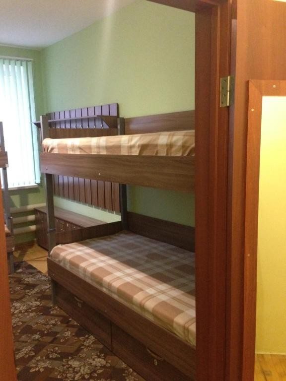 Номер (Кровать в общем 6-местном номере) хостела Россиянка, Таганрог