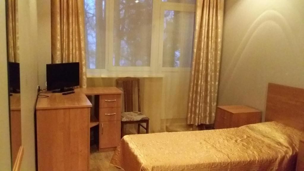 Двухместный (Двухместный номер с 2 отдельными кроватями и видом на озеро) отеля Сенеж, Солнечногорск