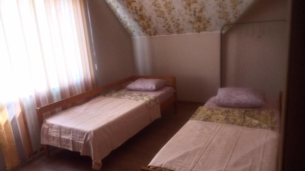 Двухместный (Бюджетный двухместный номер с 2 отдельными кроватями) гостевого дома Ирина, Приморско-Ахтарск