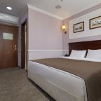 Трёхместный и более (Сюит), Гостиница Старый город Home Hotel