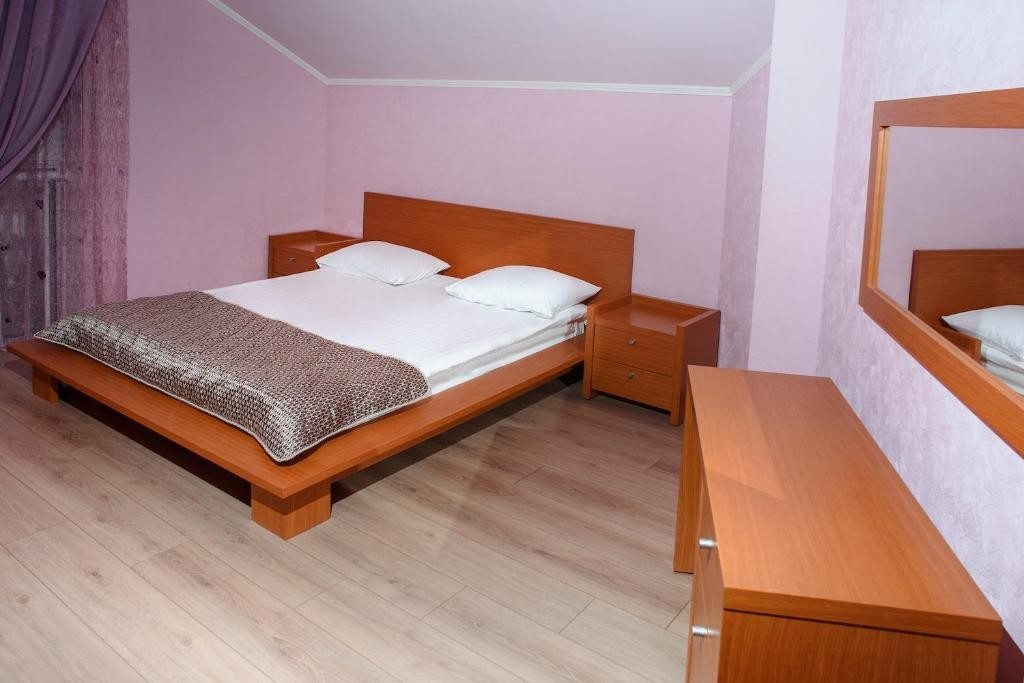 Двухместный (Стандартный двухместный номер с 1 кроватью) отеля Интеграл, Шахты