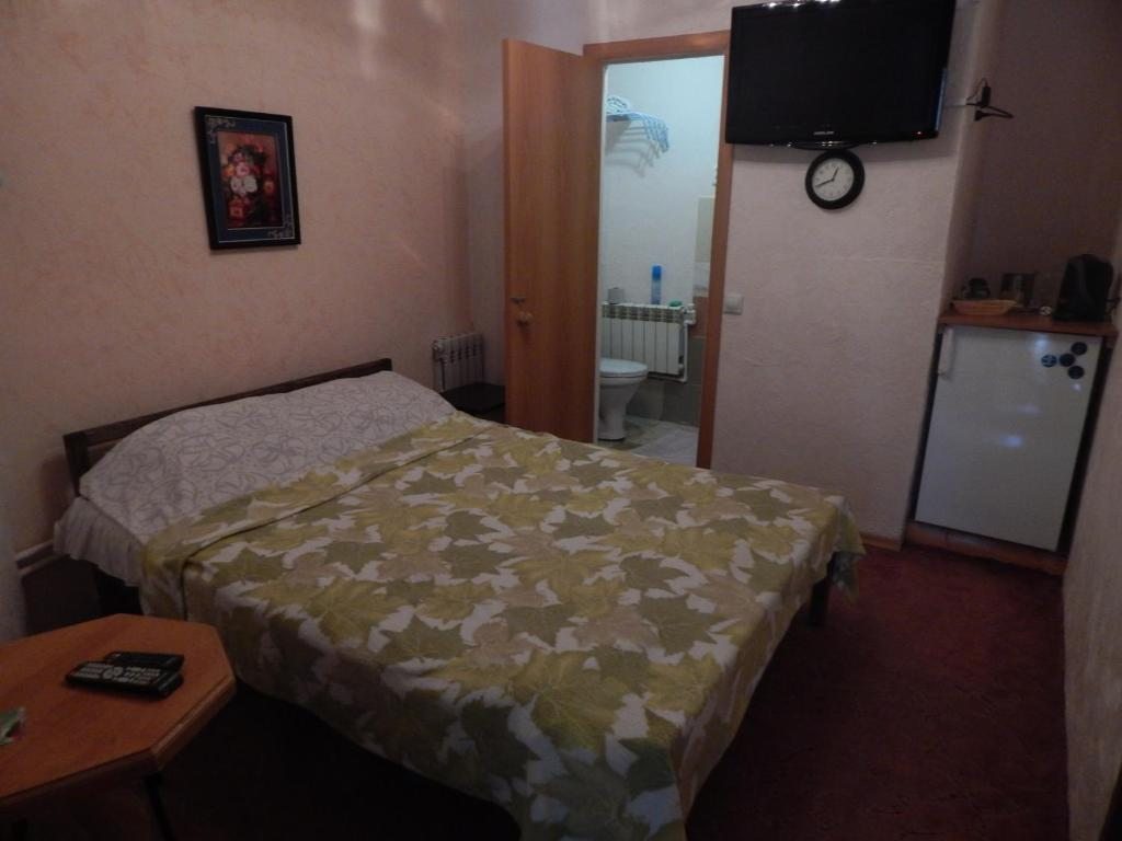 Двухместный (Бюджетный двухместный номер с 1 кроватью) гостевого дома Мелания, Мостовской