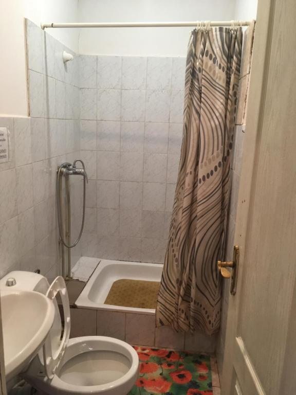 Трехместный (Трехместный номер с собственной ванной комнатой) отеля Вастома, Саранск