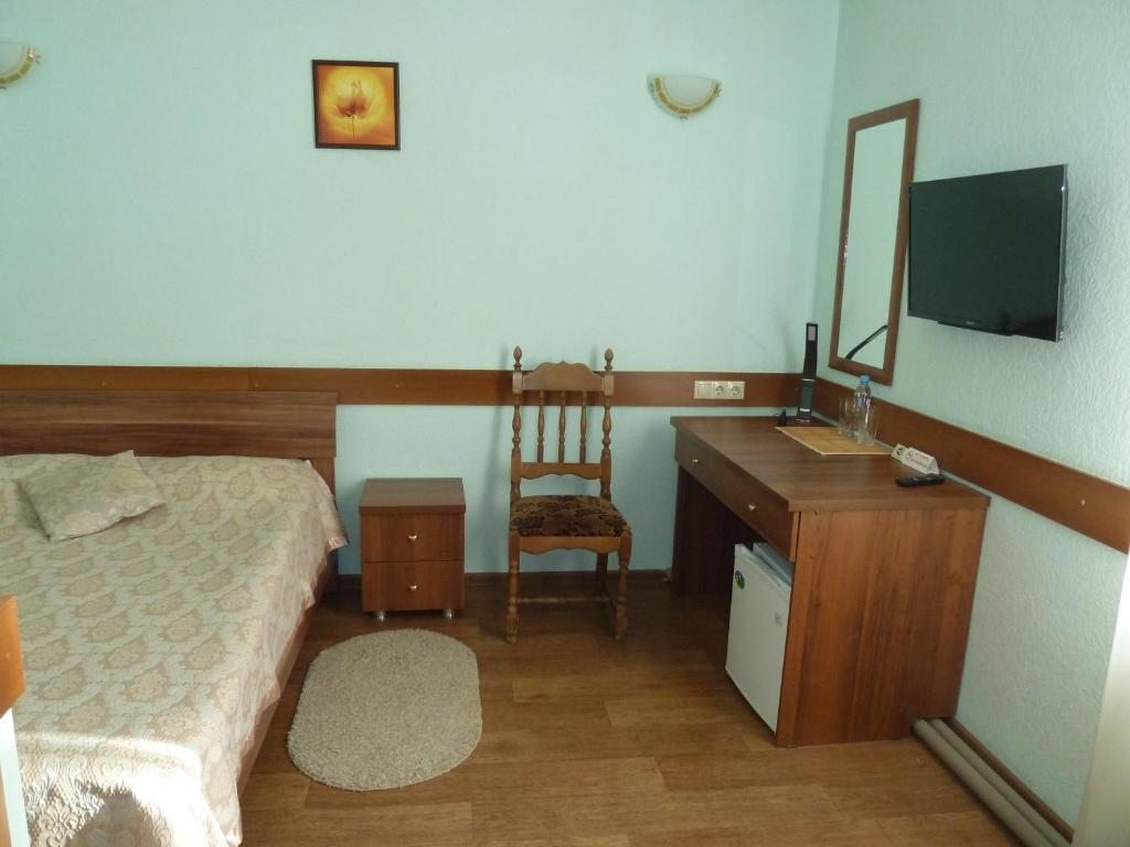 Двухместный (Небольшой двухместный номер с 1 кроватью) отеля Александрия, Салават