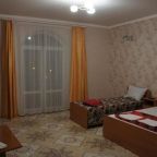 Четырехместный (Четырехместный номер с балконом), Гостевой дом на улице Кати Соловьяновой 98