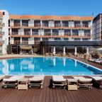 Бассейн с подогревом, Dream Hotel Anapa