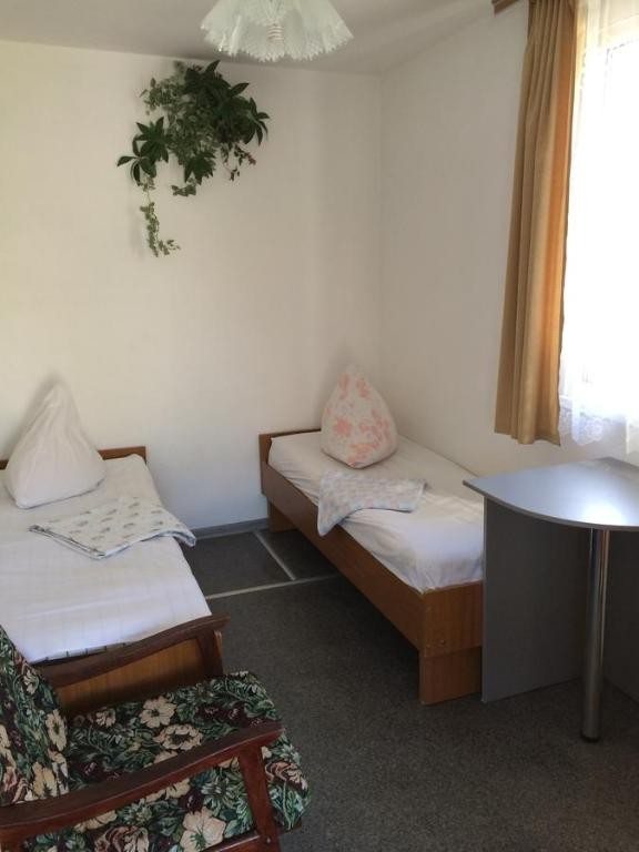 Двухместный (Бюджетный двухместный номер с 2 отдельными кроватями) гостевого дома на Ивана Голубца, Анапа