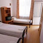 Трехместный (Трехместный номер с балконом), Гостевой дом На Новороссийской, д. 47