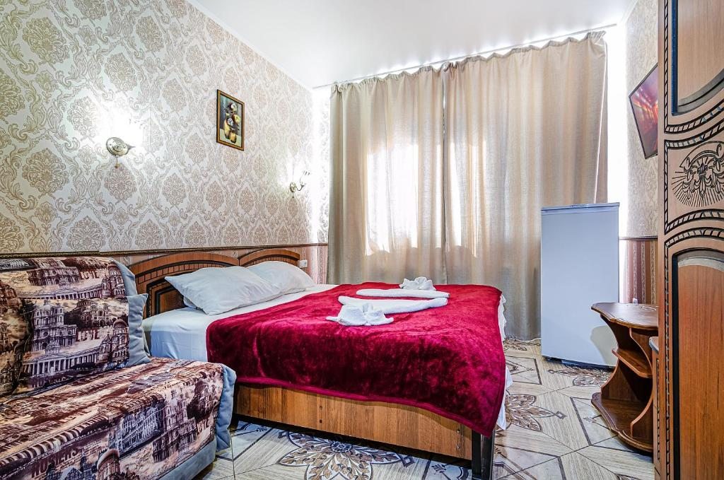 Двухместный (Улучшенный двухместный номер с 1 кроватью или 2 отдельными кроватями) гостевого дома Модерн, Анапа