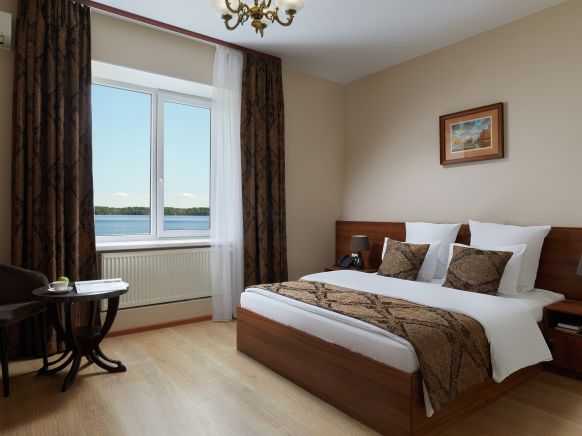 Фотография номера гостиницы У Святого Озера