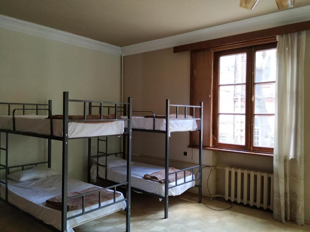 Номер (Односпальная кровать в общем номере для мужчин и женщин) хостела Design Hostel, Тбилиси