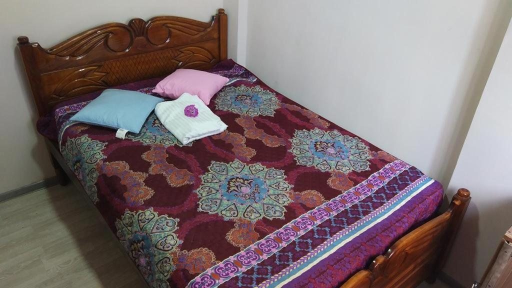 Двухместный (Бюджетный двухместный номер с 1 кроватью) хостела Black Sea Hostel, Батуми