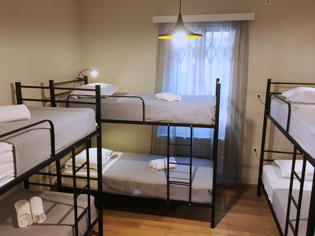 Номер (Односпальная кровать в общем номере с 6 кроватями) хостела Hostel 47, Батуми