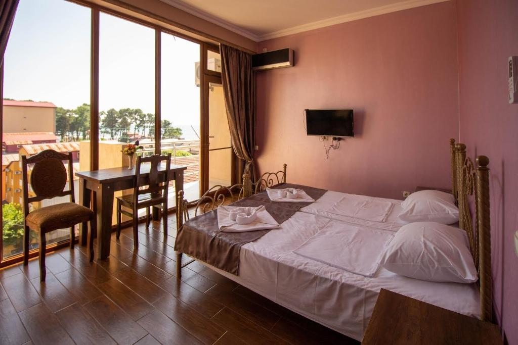 Двухместный (Двухместный номер с 1 кроватью или 2 отдельными кроватями и боковым видом на море) отеля Hotel Inter, Уреки