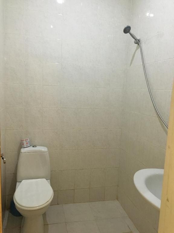 Трехместный (Трехместный номер с ванной комнатой) отеля Taoskari Hotel, Вардзия