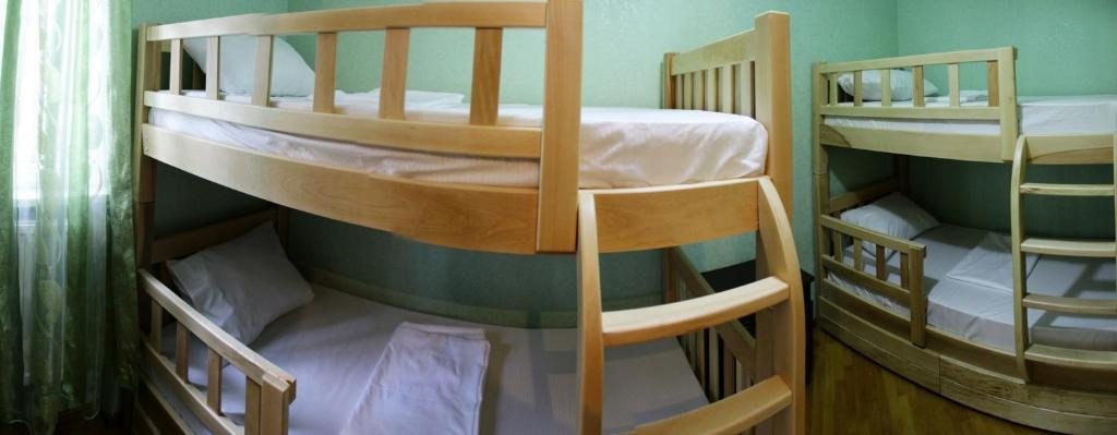 Номер (Кровать в общем номере для женщин с 4 кроватями) хостела Freedom Hostel, Тбилиси