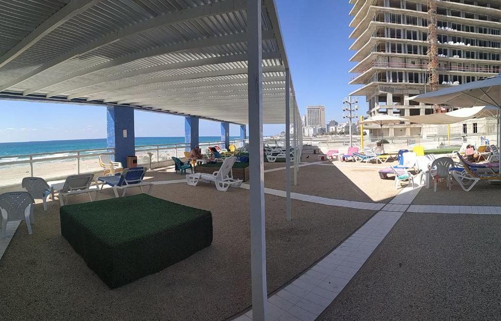 Апартаменты (Апартаменты с видом на море), Apart Hotel TLV/Bat Yam Beach Front 1207