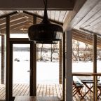 Коттедж (River House), Загородный отель Pine River