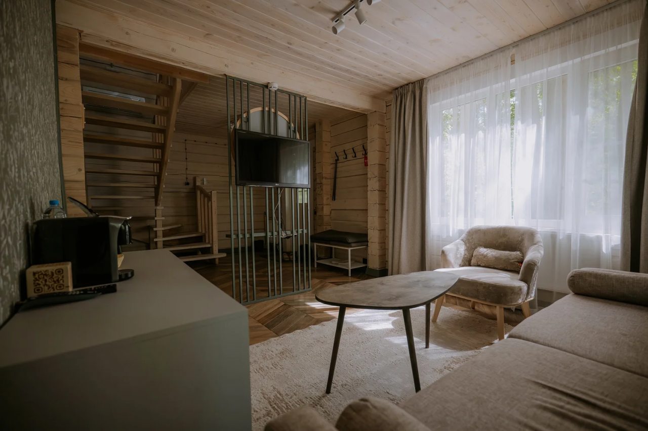 Люкс (Номер), Загородный отель Pine River