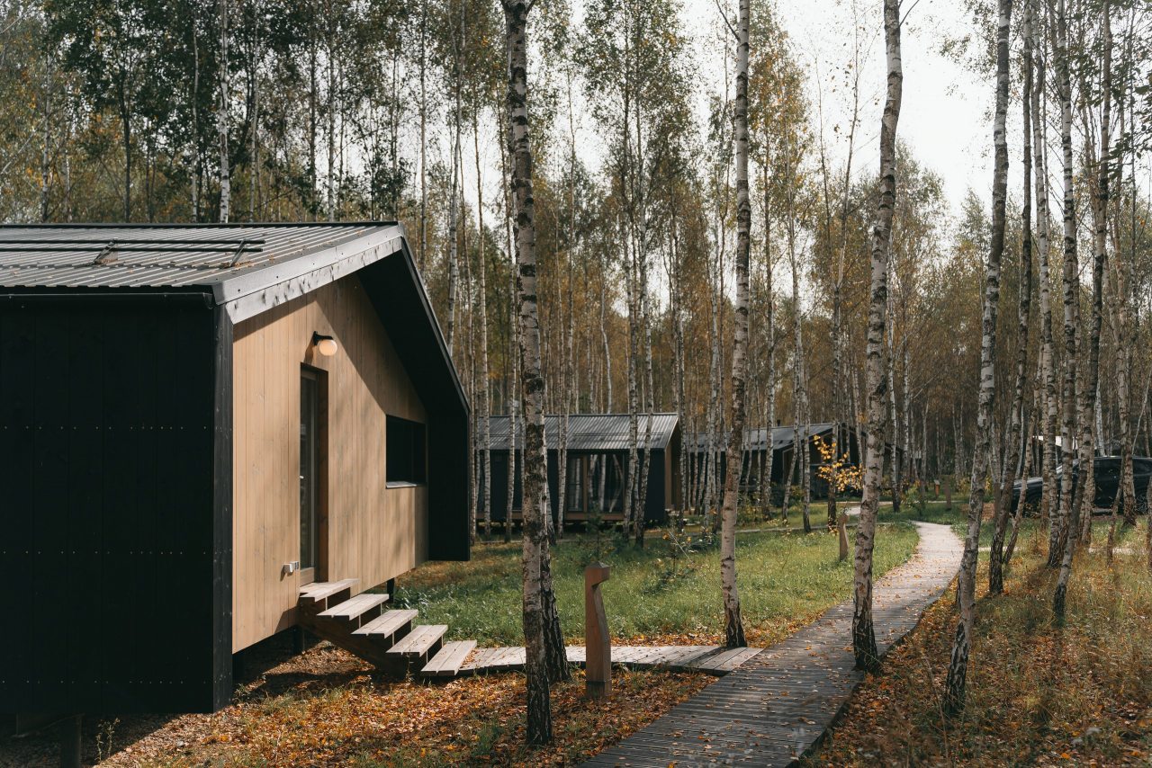 Коттедж (Секвойя Фэмили), Загородный отель Pine River