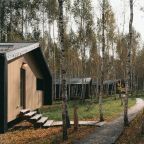 Коттедж (Секвойя Фэмили), Загородный отель Pine River