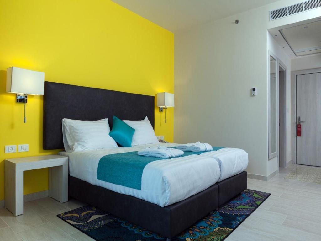 Двухместный (Улучшенный двухместный номер с 1 кроватью или 2 отдельными кроватями) отеля Legacy Hotel ַ& Convention Center Nazareth, Назарет