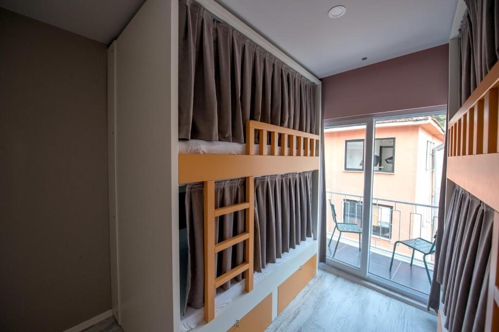 Номер (Спальное место на двухъярусной кровати в общем номере для мужчин) хостела Sakura Suit Hostel, Фетхие