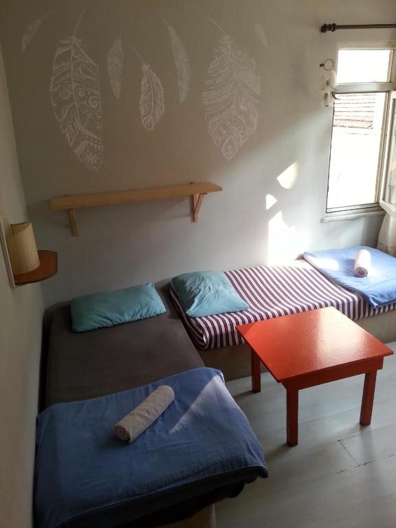 Двухместный (Двухместный номер с 2 отдельными кроватями и ванной комнатой) хостела TAXİM HOSTEL, Стамбул