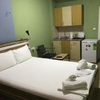 Двухместный (Стандартный двухместный номер с 1 кроватью), yolohostel