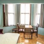 Двухместный (Улучшенный двухместный номер с 1 кроватью), yolohostel