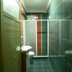 Двухместный (Улучшенный двухместный номер с 1 кроватью), yolohostel