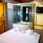 Семейный (Семейный номер с террасой), yolohostel