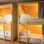 Номер (Кровать в общем 6-местном номере для женщин), yolohostel