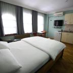 Двухместный (Двухместный номер Делюкс с 1 кроватью), yolohostel