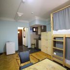 Номер (Кровать в общем 6-местном номере для женщин), yolohostel