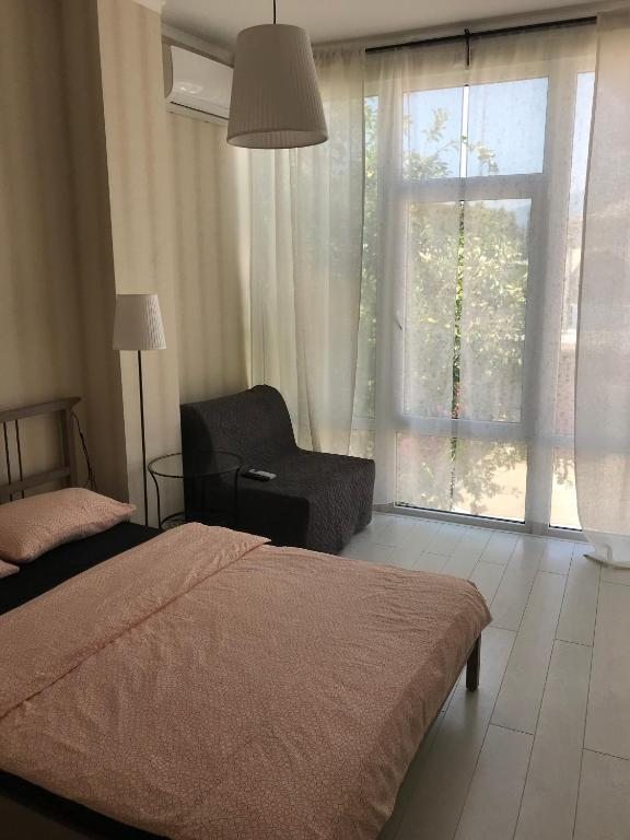 Двухместный (Двухместный номер с двуспальной кроватью и дополнительной кроватью) гостевого дома Guest house Abazgaa32, Гагра