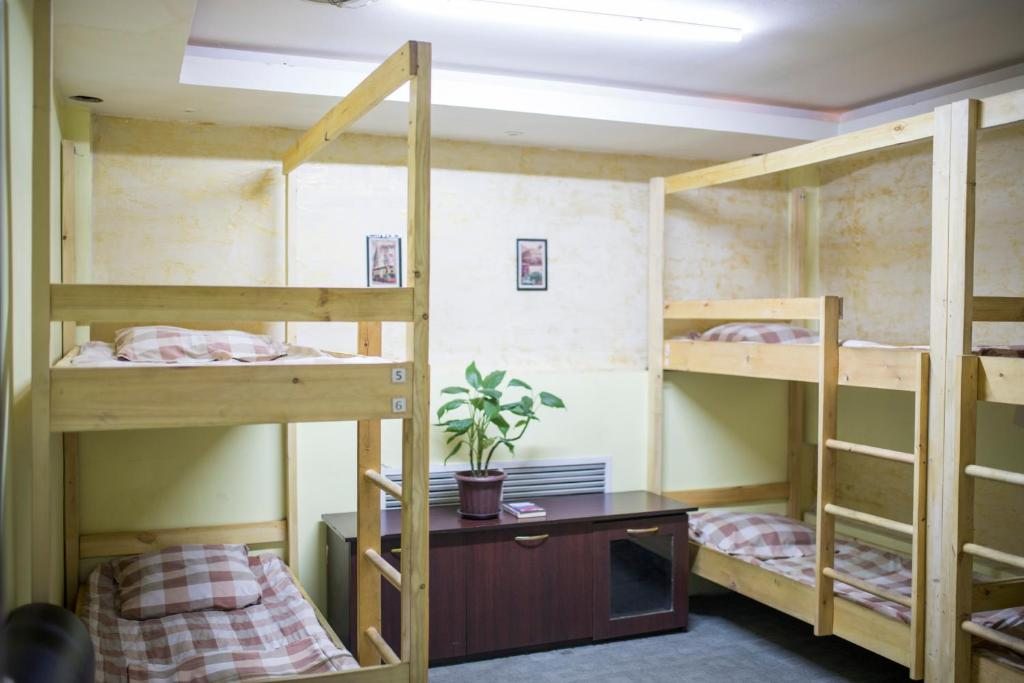Номер (Кровать в общем 6-местном номере для мужчин) хостела Азия на Сейфуллина, Алматы