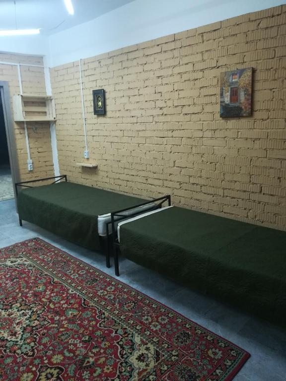 Номер (Кровать в общем номере для мужчин с 4 кроватями) хостела Family, Алматы