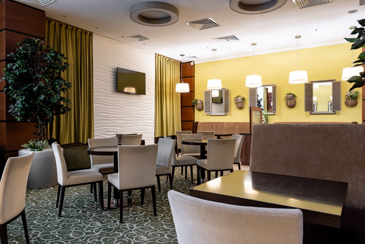 Бар / Ресторан, Отель Hilton Garden Inn Krasnoyarsk