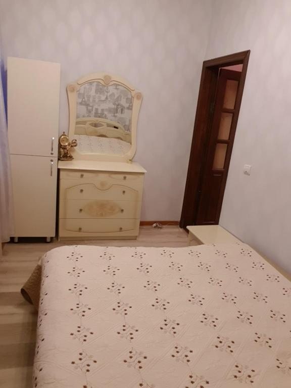 Двухместный (Большой двухместный номер с 1 кроватью) хостела Stella Hostel, Алматы