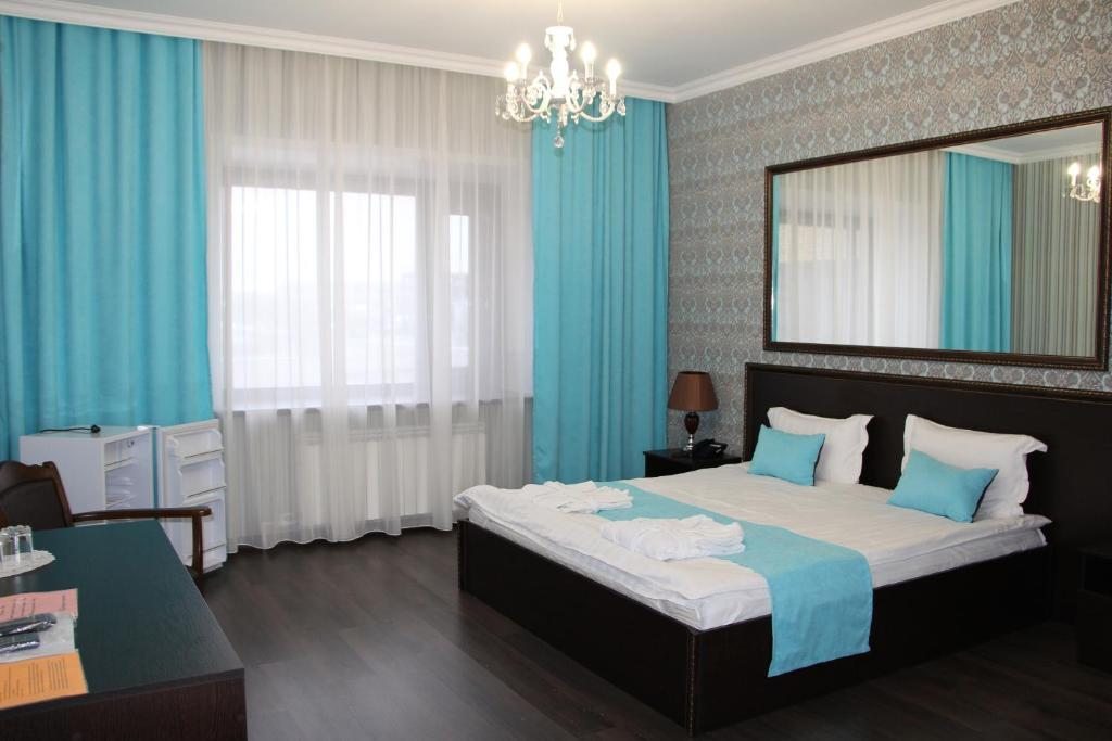 Двухместный (Большой двухместный номер с 1 кроватью) отеля Букпа, Караганда