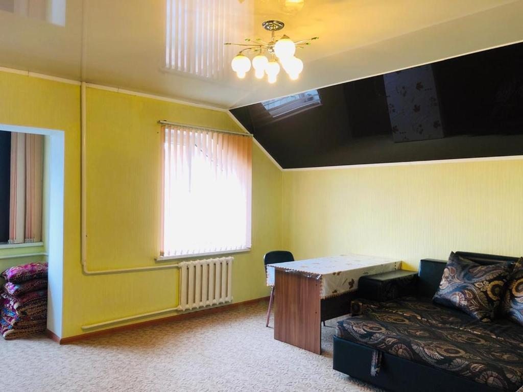 Номер (Односпальная кровать в общем номере для мужчин и женщин) хостела На Ташиева 43 (бывшая Орловская 43), Бишкек