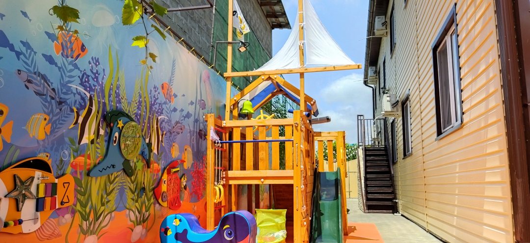 Детская игровая площадка, Гостевой дом Амико Клаб