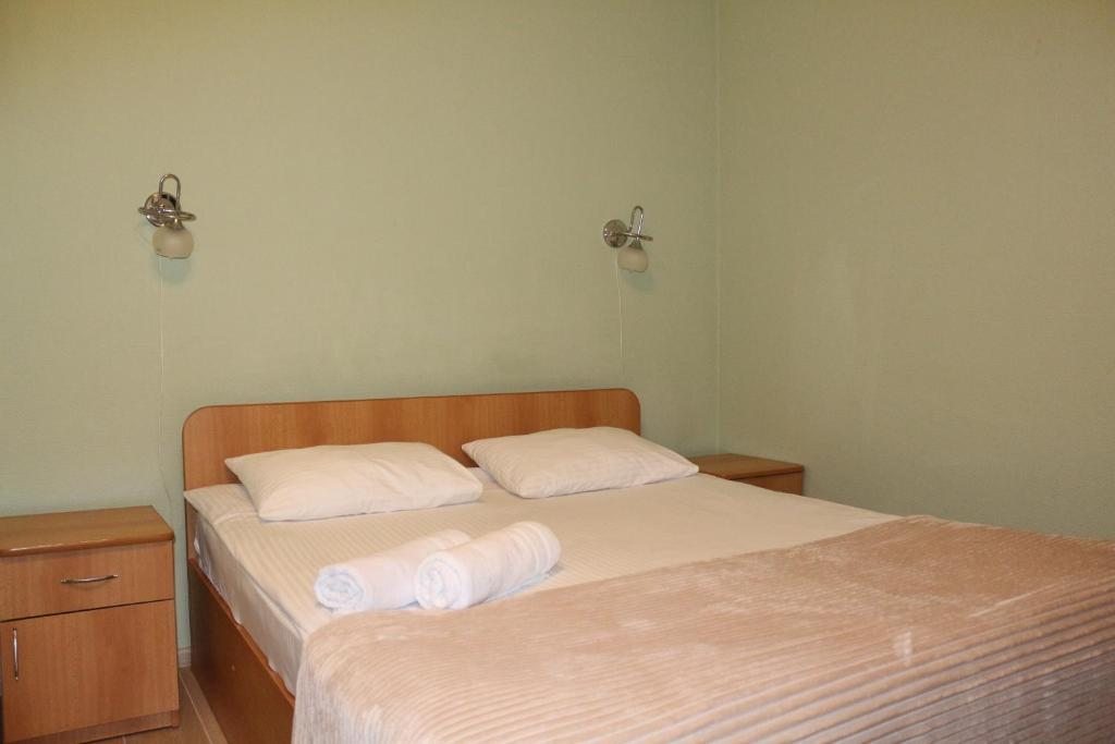 Двухместный (Двухместный номер Делюкс с 1 кроватью и балконом) гостевого дома Мармари, Ольгинка