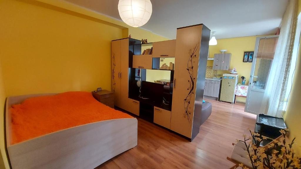 Апартаменты (Двухкомнатный комнатный номер с собственной кухней и отдельным входом) гостевого дома Тоскана, Анапа