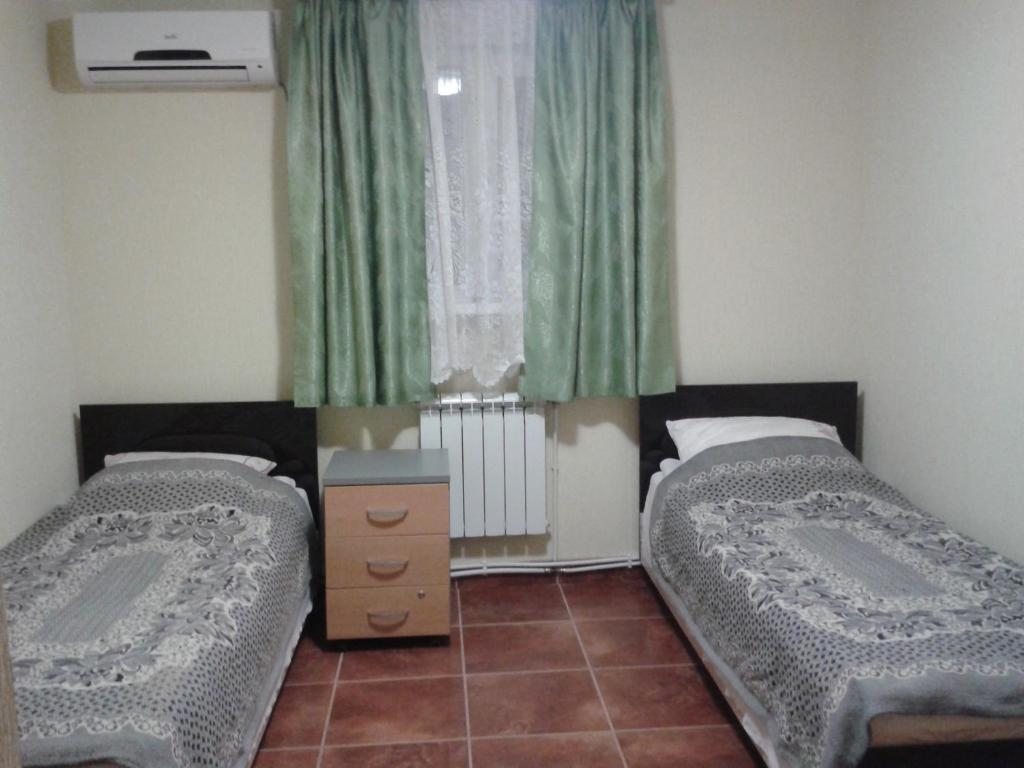 Двухместный (Стандартный двухместный номер с 2 отдельными кроватями) гостевого дома На Фестивальной, Дагомыс